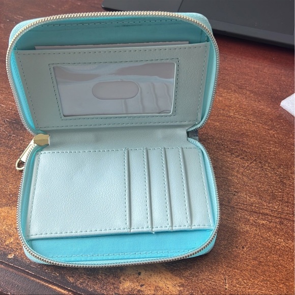 Little mermaid & Flounder loungefly wallet - Picture 2 of 3